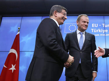 Тежки преговори в Брюксел за мигрантите. Лидерите на ЕС обсъждат пазарлъка с Турция