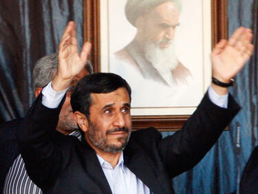 Ахмадинеджад пак обвини Запада, че "краде" дъжда на Иран