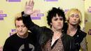 Green Day изпяха новото си парче Let Yourself Go