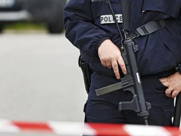 Френската полиция задържа двама терористи в скоростен влак