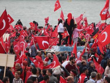 Край на митингите срещу преврата в Турция! Последният ще е грандиозен и бляскав в Истанбул