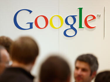 Сривът на акциите на Google повлече борсата в Ню Йорк