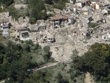 Смъртоносното земетресение в Италия взе 247 жертви