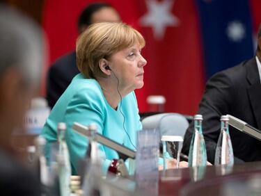 Меркел вижда решение на въпроса за турските визи до седмици
