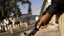 25 убити и 30 ранени при кървав атентат в джамия в Пакистан