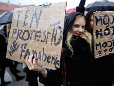 Разумът в Полша победи догмата! Падна забраната на абортите
