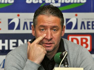 Мартин Кушев подаде оставка като треньор на Славия