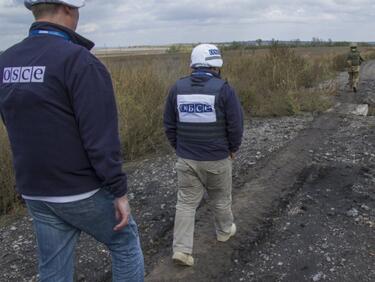 ОССЕ: Русия прехвърля войски и бойна техника в Украйна