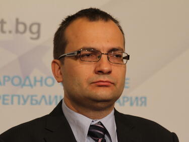 Емил Кабаиванов да напусне кметския пост и да остане лидер на СДС