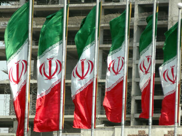 Пентагонът: Иран изстрелял ракети по американски самолет