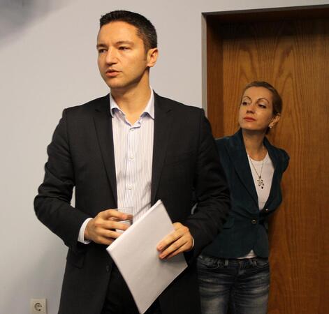 БСП затопля отношенията с македонците 