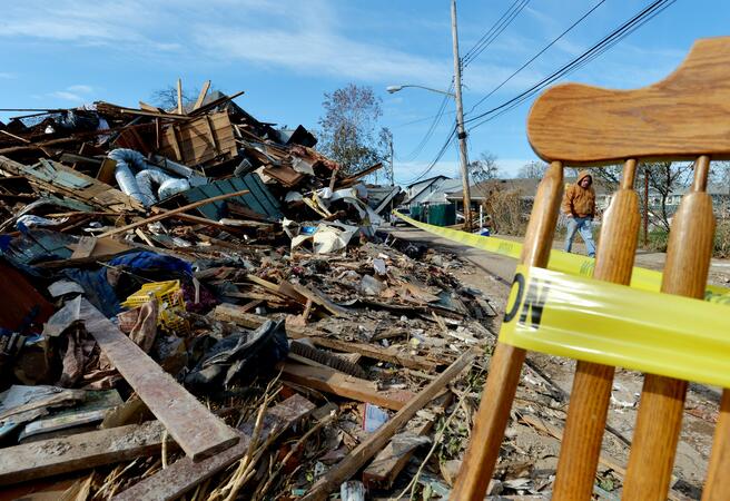 Ураганът Санди помете къщите на местното население