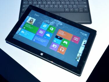 Windows 8 се приема вяло от пазара