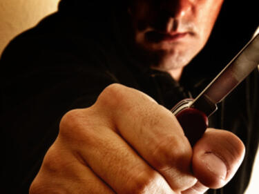 Намушкаха с нож 16-годишно момче във Видин
