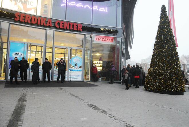 За втори пореден ден мол "Сердика" стана обект на анонимен сигнал за бомба