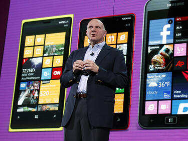 Microsoft отстрани проблема с рестартиращия се Windows Phone 8