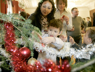 “Българската Коледа” подпомогна рекорден брой деца
