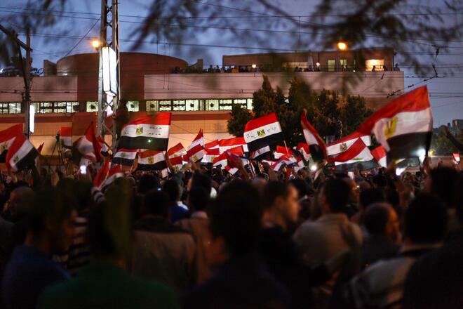 Демонстрации принудиха Морси да напусне президентския дворец