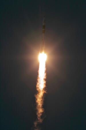 Руският кораб Союз ТМА-07М" ще достави на МКС екипаж 34/35, в състава на който влизат  руският космонавт Роман Романенко, канадският  астронавт Крис Хедфийлд и астронавтът на НАСА Томас   Маршбърн