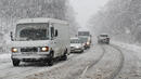 <p>Обилен снеговалеж затвори пътища в Хасково</p>