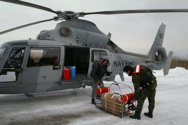 Военен хеликоптер достави кръв и кръвни продукти за болници в Добрич и Силистра