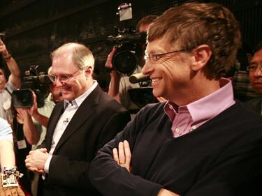 И вторият наследник на Бил Гейтс се оттегля от Microsoft