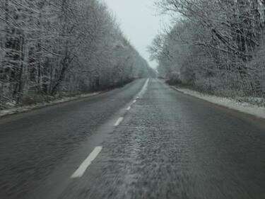 Спокойно е по пътищата в последния ден от 2012 г.