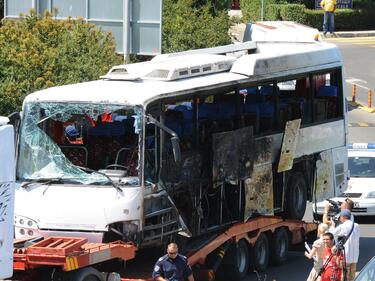 В този автобус загинаха шестима души - петима израелски туристи и един българин