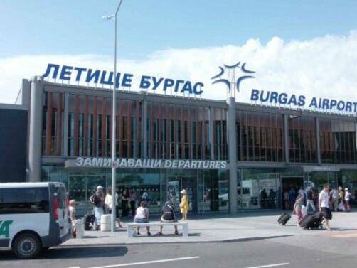 От днес летище Бургас ще бъде затворено временно за извършването