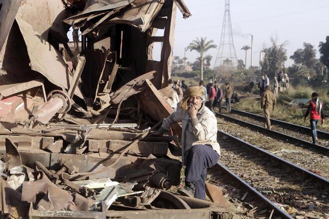 Влак дерайлира в Египет