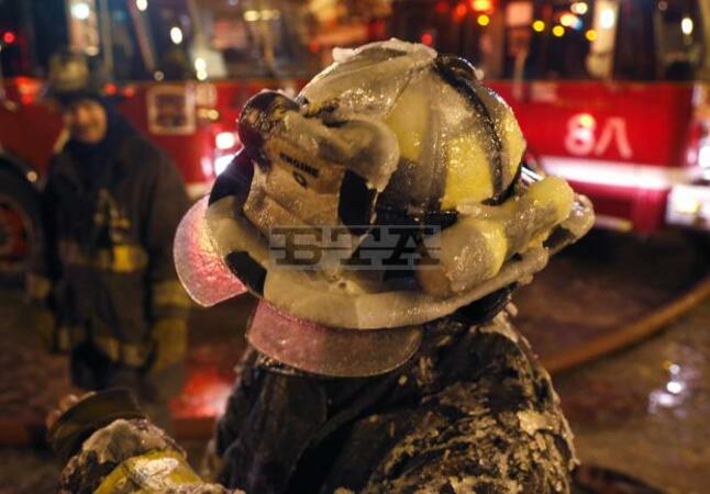 Над 170 пожарникари се включиха в гасенето