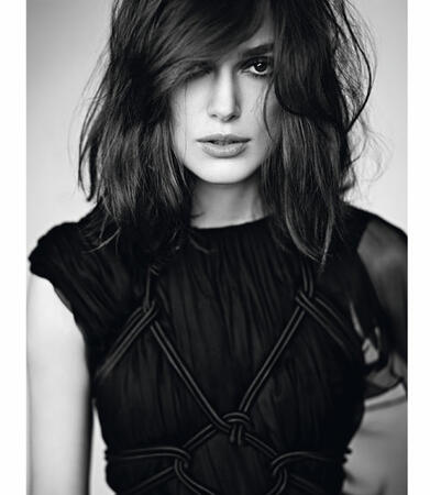 Актрисата е корица на Marie Claire, за които направи страхотна фотосесия