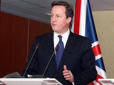 Британският премиер ни потупа за разследването на атентата