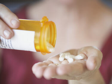 Лекарство срещу Паркинсон - новата дрога на младите