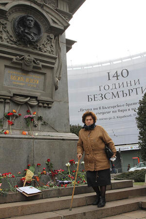 София се прекланя пред Левски