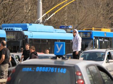 Градският транспорт спря заради протестите
