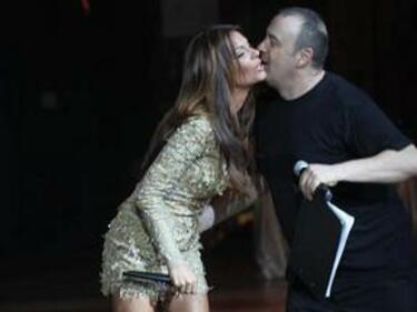 Краси Радков целува Галена