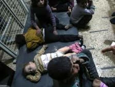 Десетки убити в Сирия, има подозрение за използването на химическо оръжие
