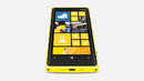 <p>Nokia Lumia 920 впечатлява със силните си параметри, сред които се отличава качествената задна камера</p>