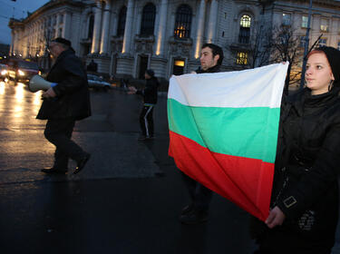 Среднощен протестен поход в София