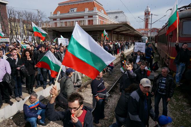 Варненци объркват цялото разписание на влаковете