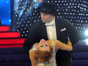 Ицо Хазарта кълчи кълки в Dancing Stars 