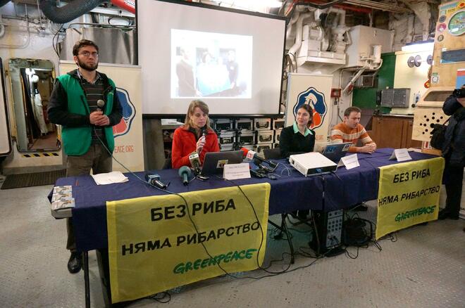 Кораб на „Greenpeace” акостира във Варна