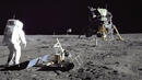 Създателят на Amazon намерил останките на Apollo 11 