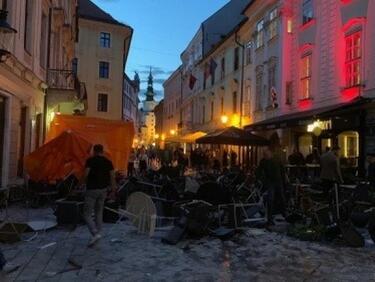 6 месеца затвор за 7 лумпени, които нападнаха левскари и окървавиха Братислава