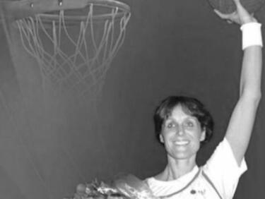 Прощаваме се днес с Царицата на баскетбола - Пенка Стоянова