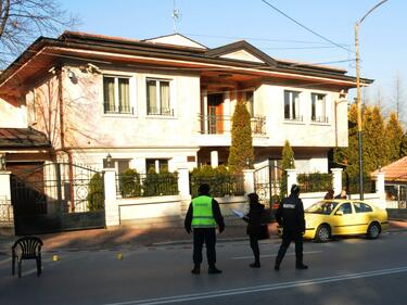 МВР потвърди официално - Лара Банева е при семейството си