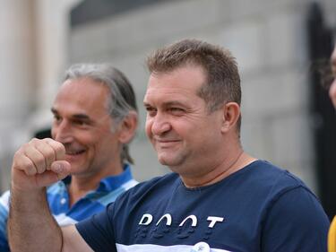 Георги Георгиев от БОЕЦ: Бойко подава оставка днес или до дни, но борбата продължава