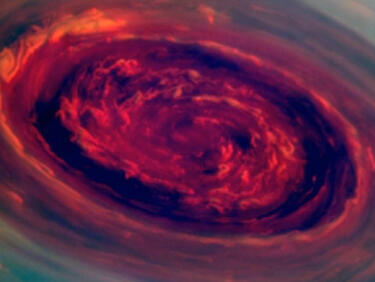 NASA засне чудовищен ураган на Сатурн
