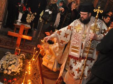 За шест семейства Великден не е празник